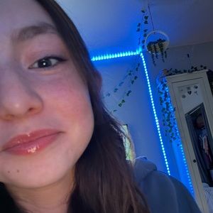 Meet your Posher, Vivi